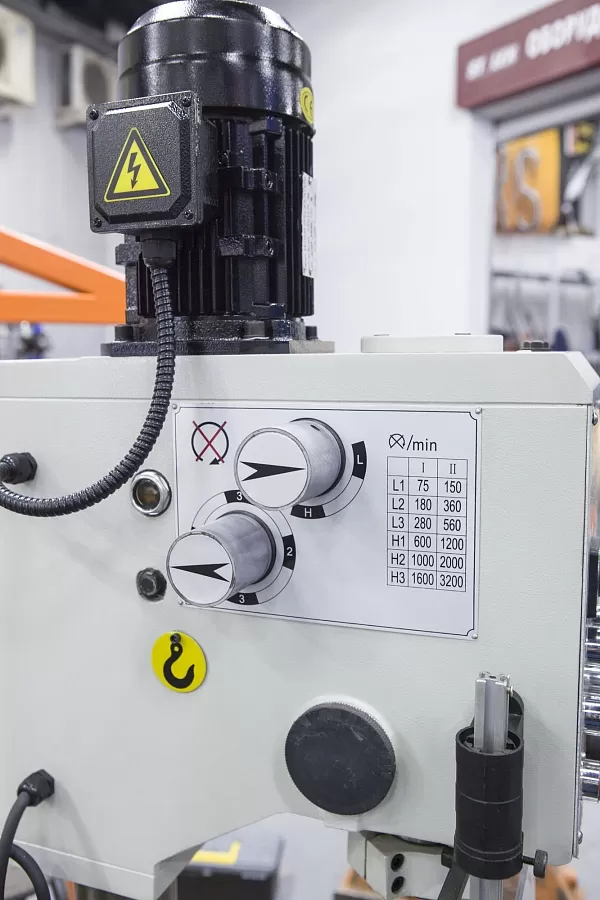 Станок сверлильный редукторный настольный STALEX GB25 Profi