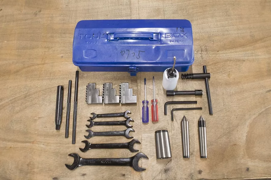 Станок токарно-винторезный Stalex C0632D/1000